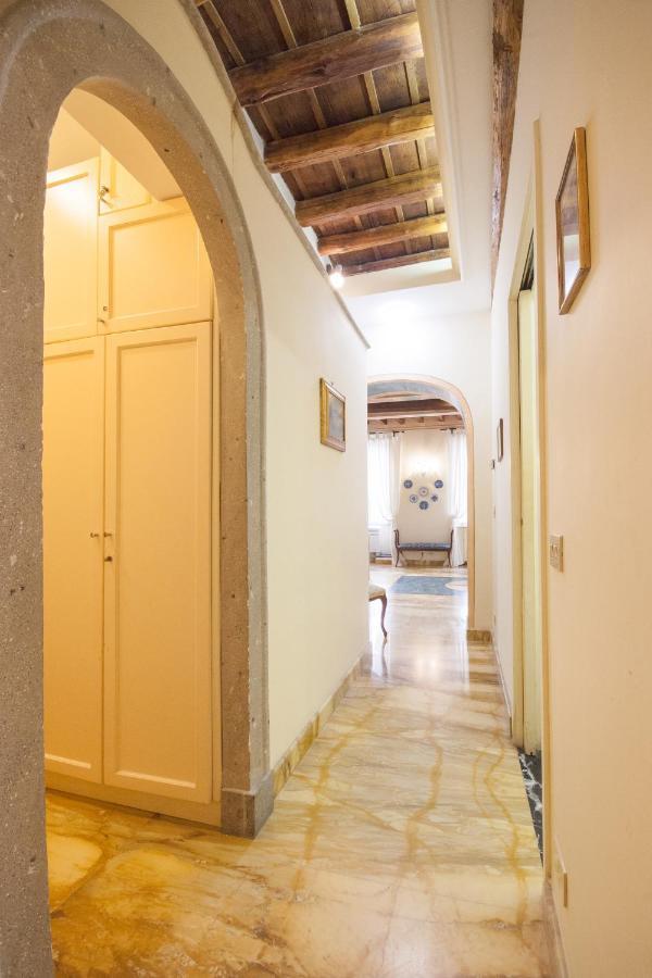 Gregoriana Apartment *